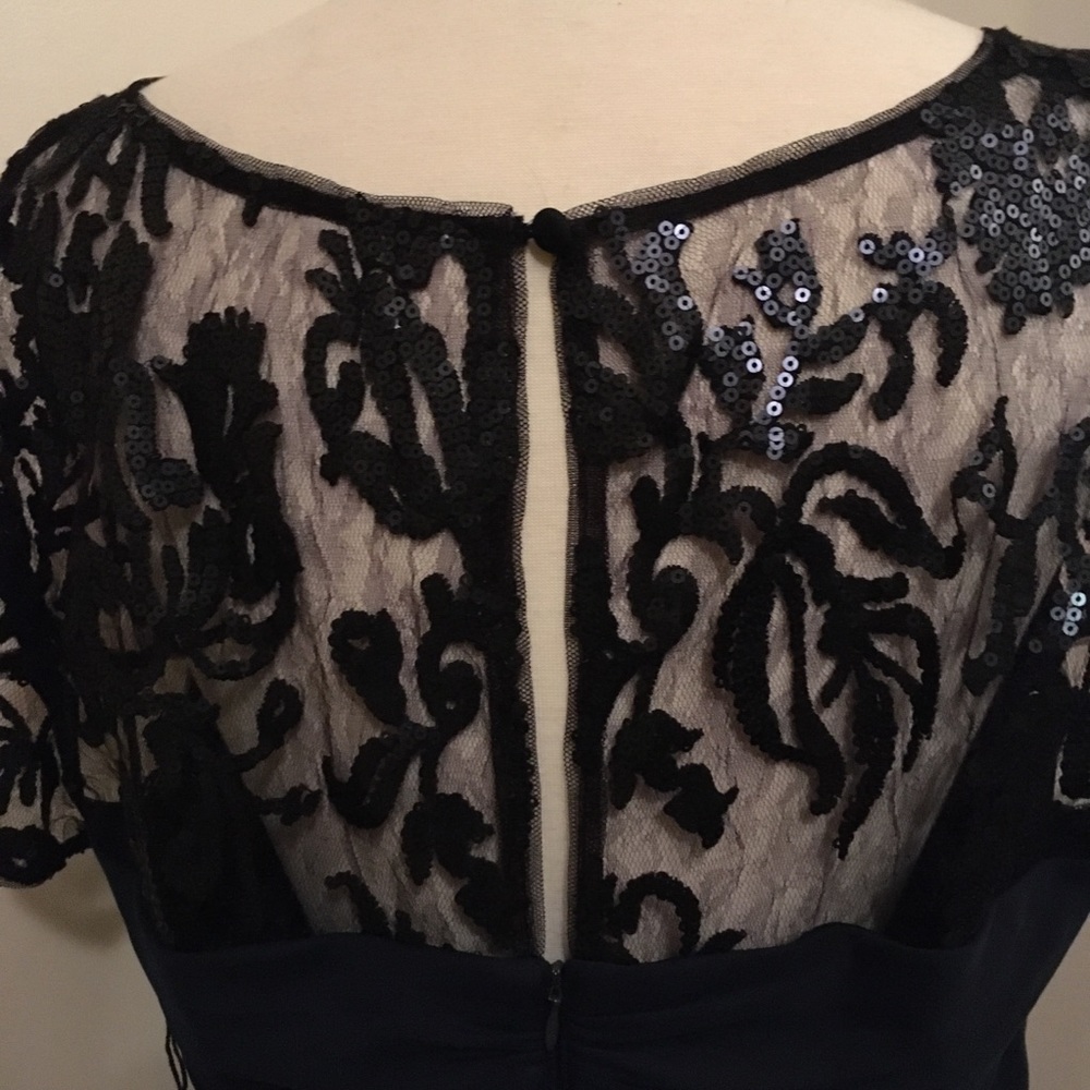 ♥️🆕 ADRIANNA PAPELL Sz18 Rich Navy sequined dress